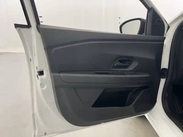 Dacia Sandero eco-g 100 — photo 30