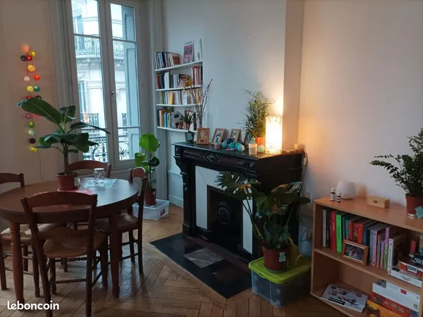 Recherche colocataire féministe T3 centre-ville Sainté