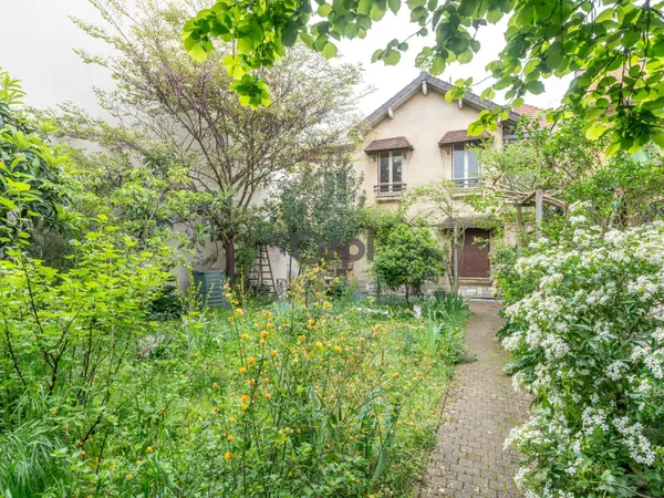 Maison 5 pièces 160 m²