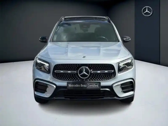 Mercedes Glb 200 d amg line — photo 28