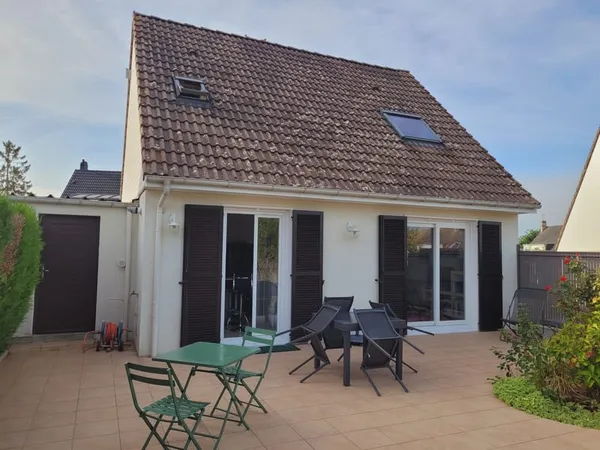 Louviers : maison cocooning clé en main, 2 chambres, jardin et