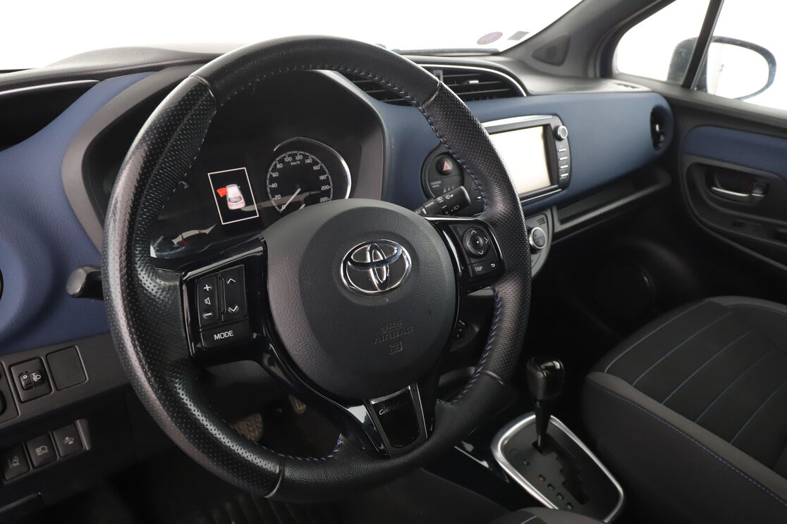 Toyota Yaris 1.5 Hybrid Collection — photo 10