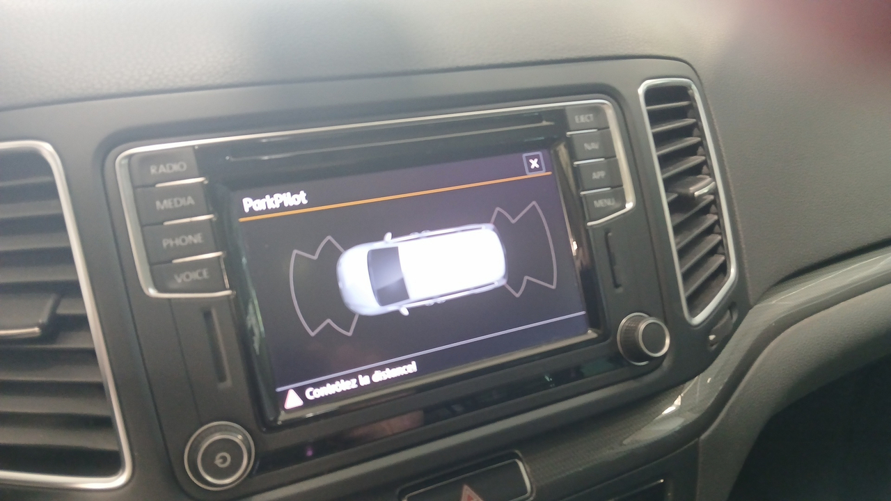Volkswagen Sharan 2.0 TDI 150 BlueMotion Technology DSG6 — photo 16