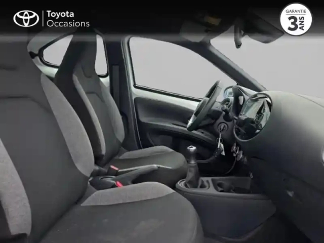 Toyota Aygo X 1.0 vvt-i 72ch dynamic my24 — photo 6