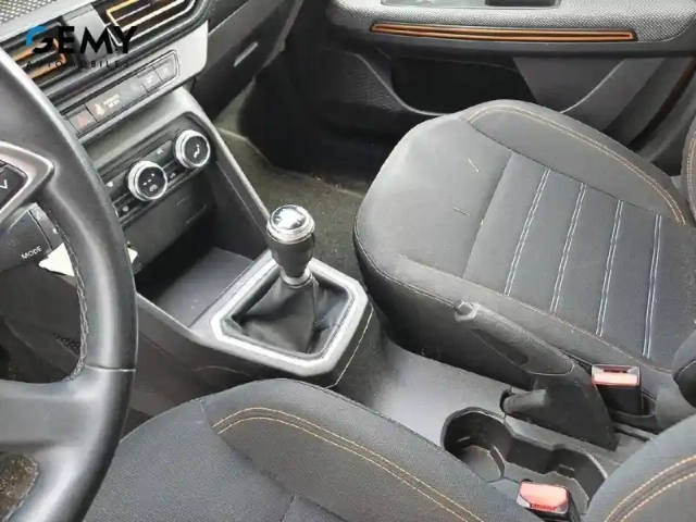 Dacia Sandero eco-g 100 — photo 12
