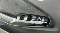 Nissan Juke 1.6 Hybrid 143ch N-Design 2022.5 — photo 16