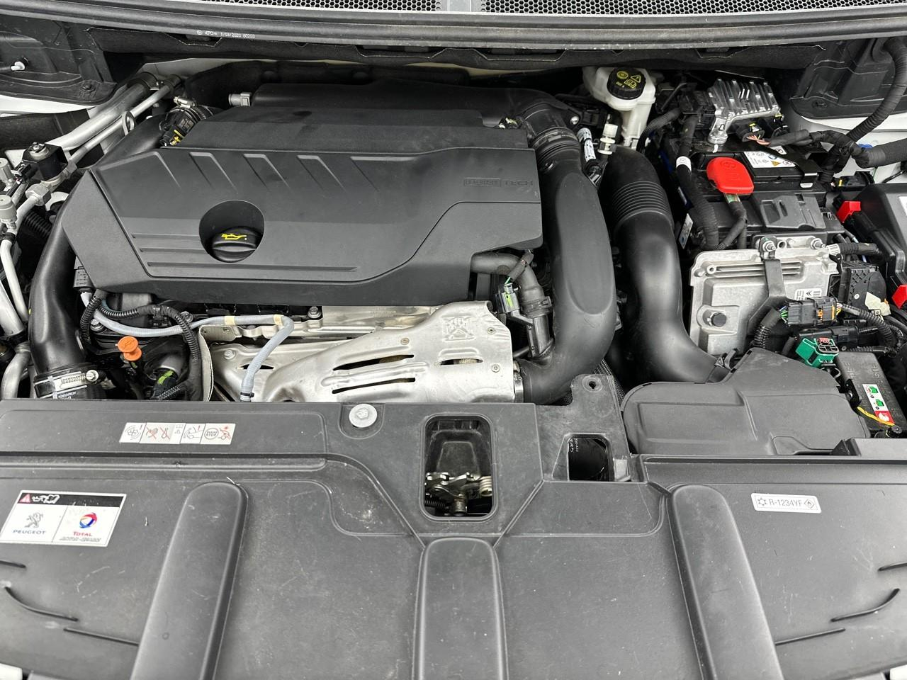 Peugeot 3008 hybrid 225 e-eat8 allure business — photo 13