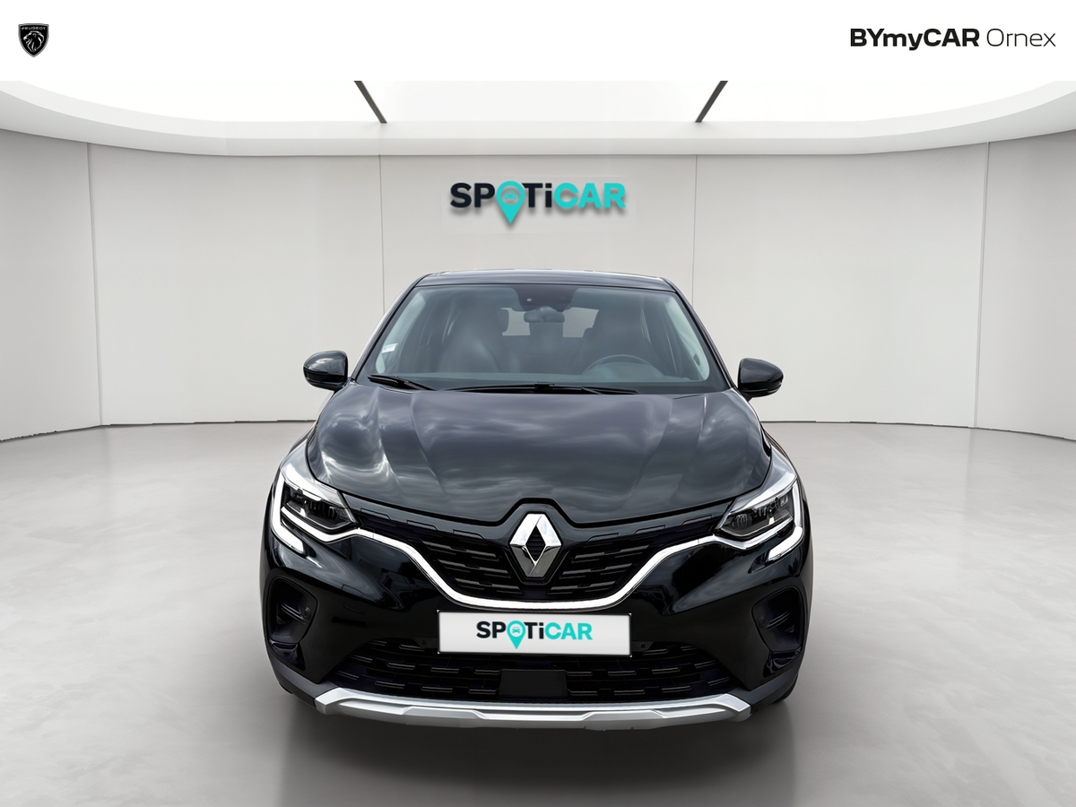 Renault Captur TCe 140 EDC - 21 — photo 8