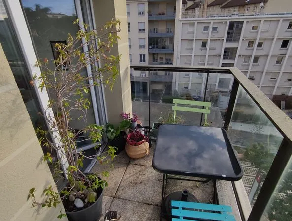 Appartement T2 à vendre Villeurbanne limite Lyon 3