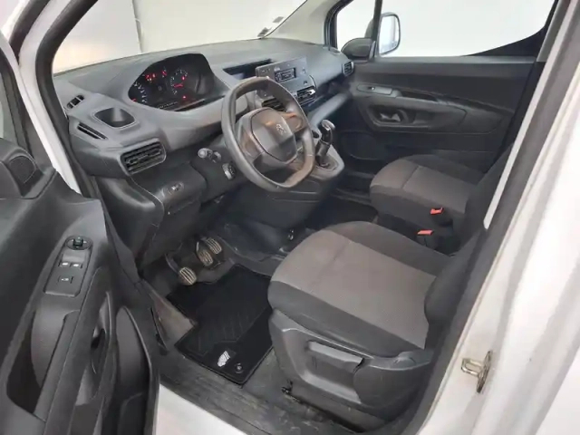 Peugeot Partner fourgon standard 650 kg bluehdi 100 s&amp;s bvm5 — photo 16