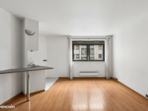 Appartement + parking - 41m2 Saint-Jacques (31 m2 studio + 10 m2 parking)