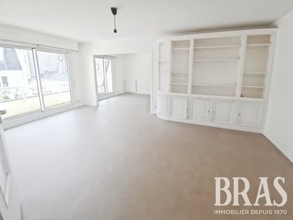 CANCLAUX, Appartement T4 avec balcon.
