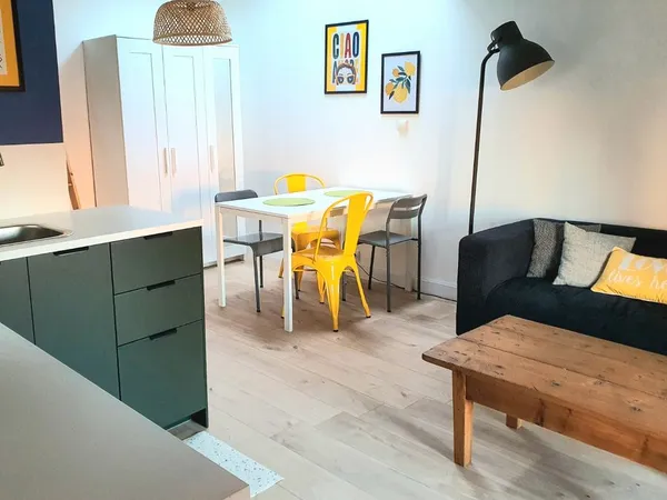 F2 meublé et équipé