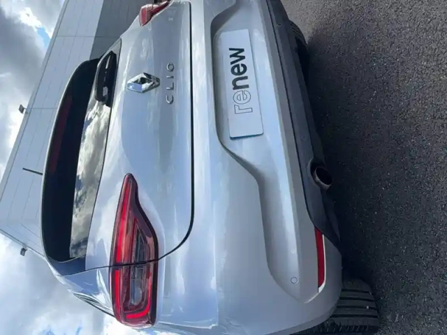 Renault Clio blue dci 100 — photo 10