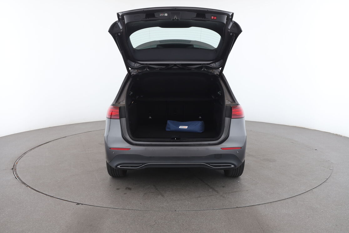 Mercedes-Benz Classe B 180 Progressive Line Edition 7G-DCT — photo 16
