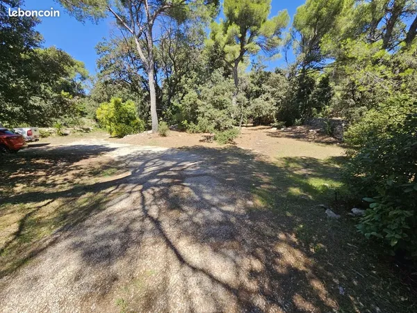 Terrain à bâtir de 455 m² à MARTIGUES (13)