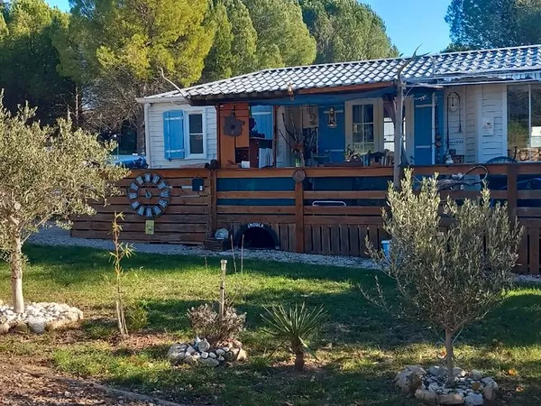 Mobilhome 4 saisons 40 m2 2 chbres 2 SdB