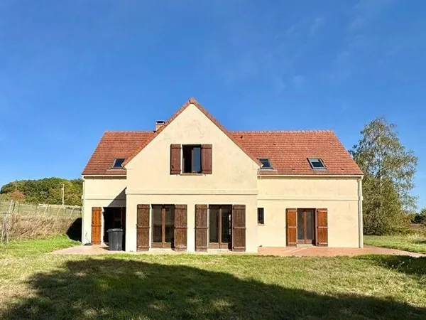 Maison 8 pièces 218 m²