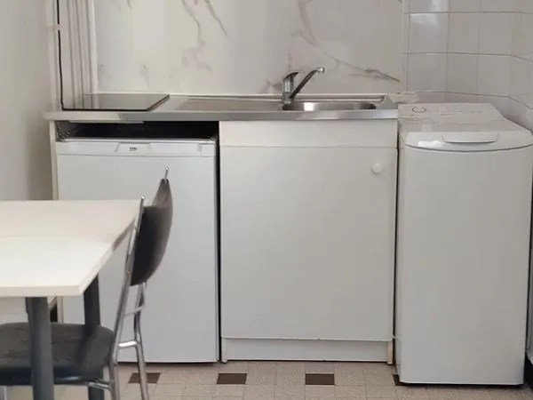 Studio 1 pièce 16 m²