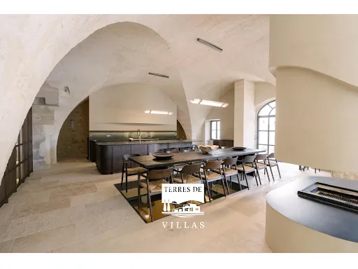 Mas provençal 20 pièces 1300 m²