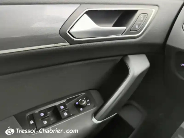 Volkswagen Touran 1.5 tsi evo 150 bvm6 7pl life plus — photo 20