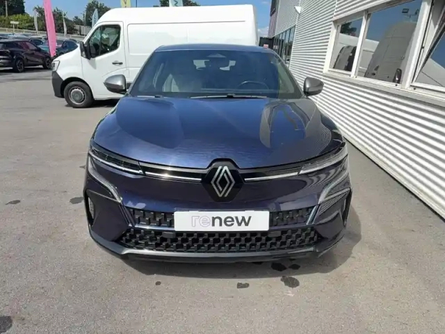 Renault Megane e-tech ev60 220 ch optimum charge — photo 7