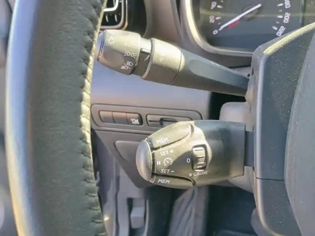 Citroën C3 Aircross puretech 130 s&amp;s eat6 max — photo 17
