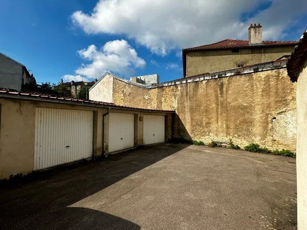 Garage fermé à louer - Rue de Rome / Fac de Lettres Nancy