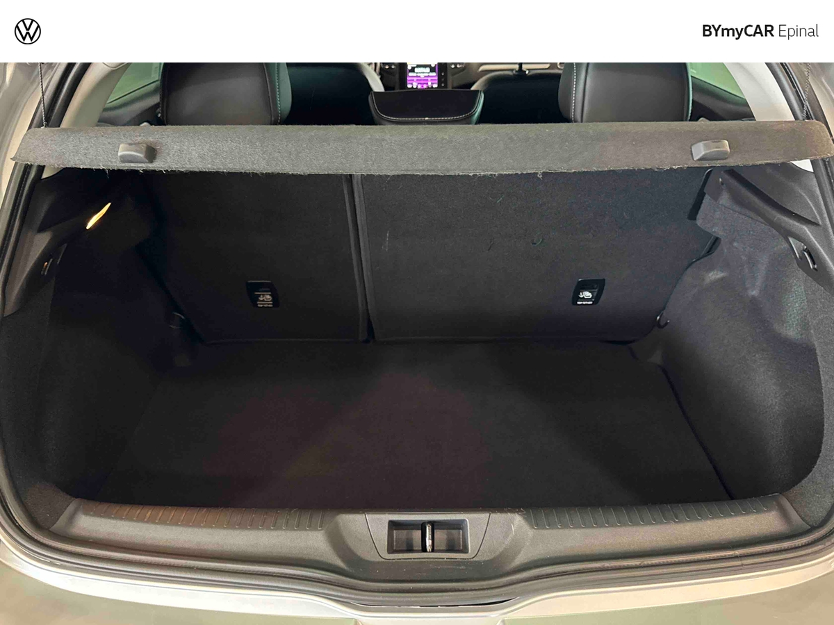 Renault Mégane IV Berline TCe 160 Energy EDC — photo 15