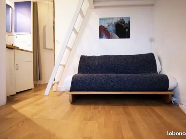 Studio 1 pièce 12 m²