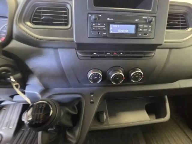 Renault Master fgn trac f3500 l2h2 blue dci 135 — photo 25