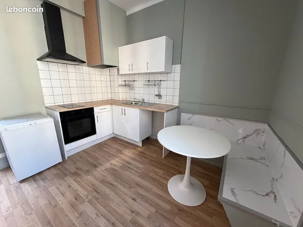 Studio 1 pièce 25 m²