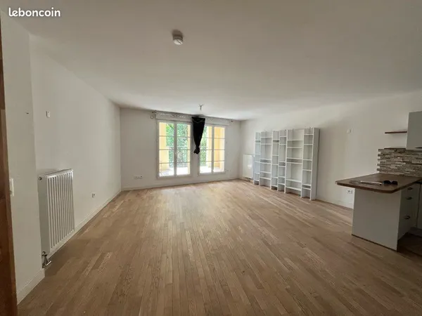 Appartement 3 pièces 70 m² RDC - Balcon, extérieur, parking