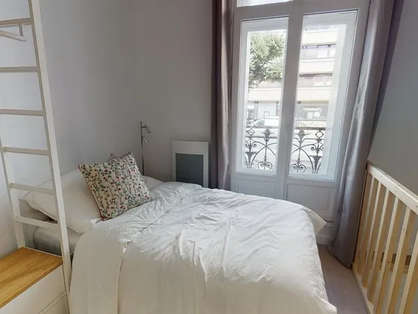 Studio 1 pièce 17 m²
