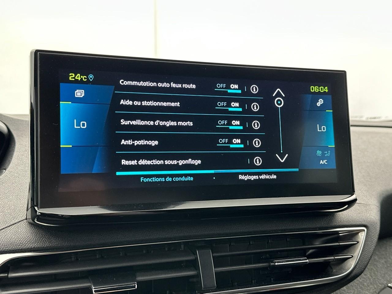 Peugeot 3008 hybrid 225 e-eat8 allure pack — photo 23