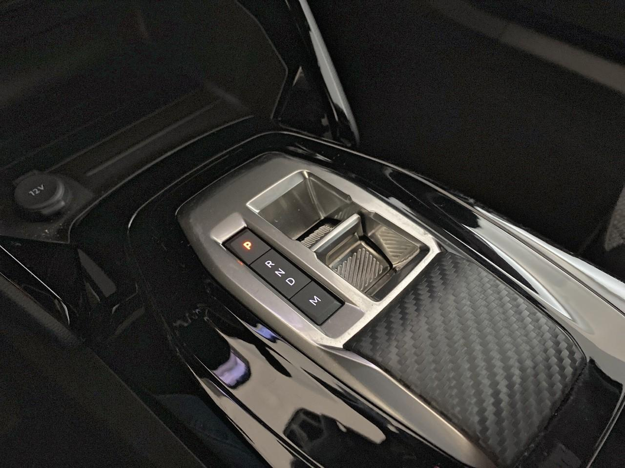 Peugeot 2008 hybrid 145 ch e-dcs6 allure — photo 18