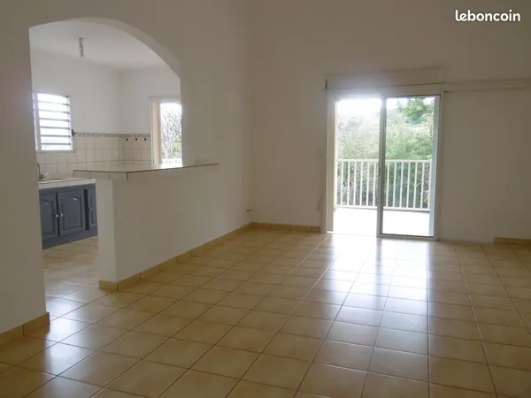Villa f5 - le bernica - st gilles les hauts