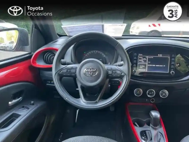Toyota Aygo X 1.0 vvt-i 72ch design s-cvt — photo 8