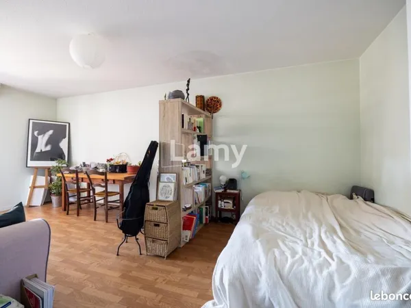Parking 31 m²
