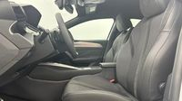 Peugeot 308 Plug-In Hybrid 195ch GT e-DCS7 — photo 9
