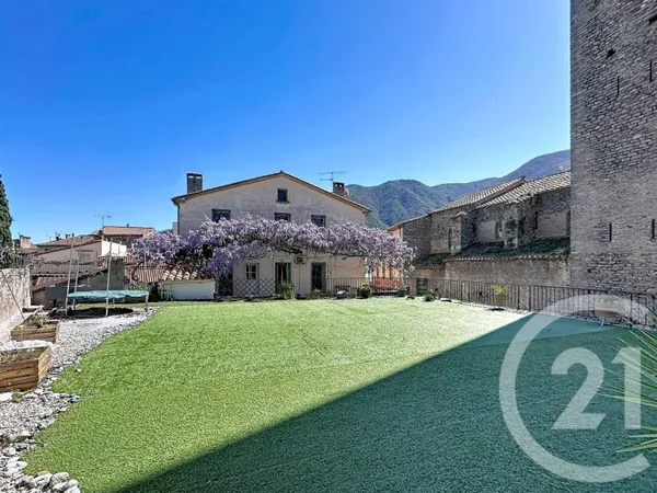 Maison 8 pièces 179 m²