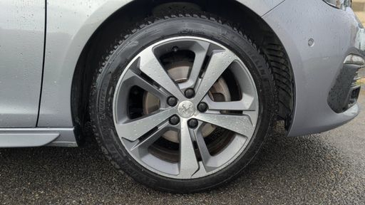 Peugeot 308 SW 1.6 BlueHDi 120 EAT6 - GT Line – 2017 – 136964 km – Diesel – Boîte Automatique — photo 29