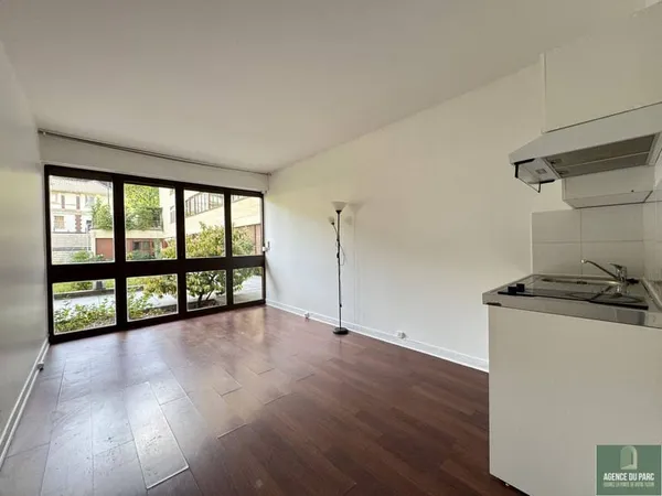 Studio 1 pièce 20 m²