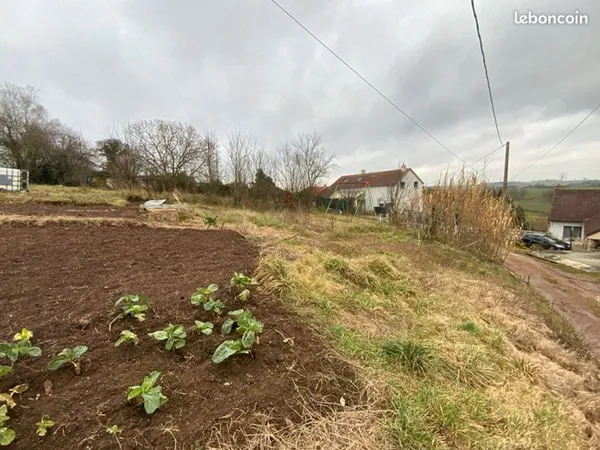 Terrain 763 m² MONTCENIS