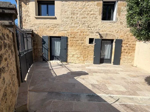 Maison de village avec jardin