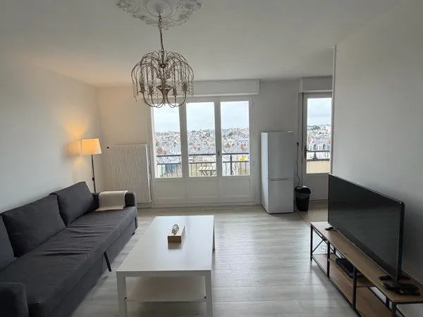 Appartement T2 lumineux avec Parking sécurisé, Cave & Tram à 200m