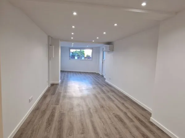 Bel appartement climatisé avec extérieur