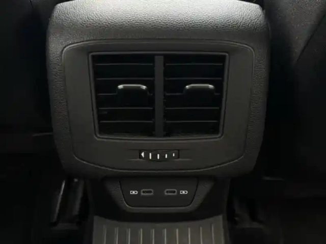 Volkswagen T-Roc 1.5 tsi evo 150ch style dsg7 — photo 16