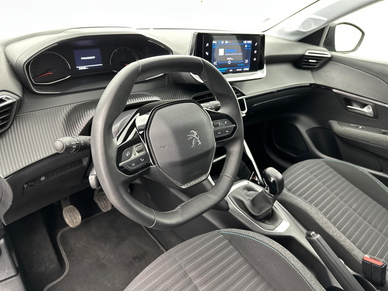Peugeot 208 puretech 75 s&s bvm5 style — photo 8
