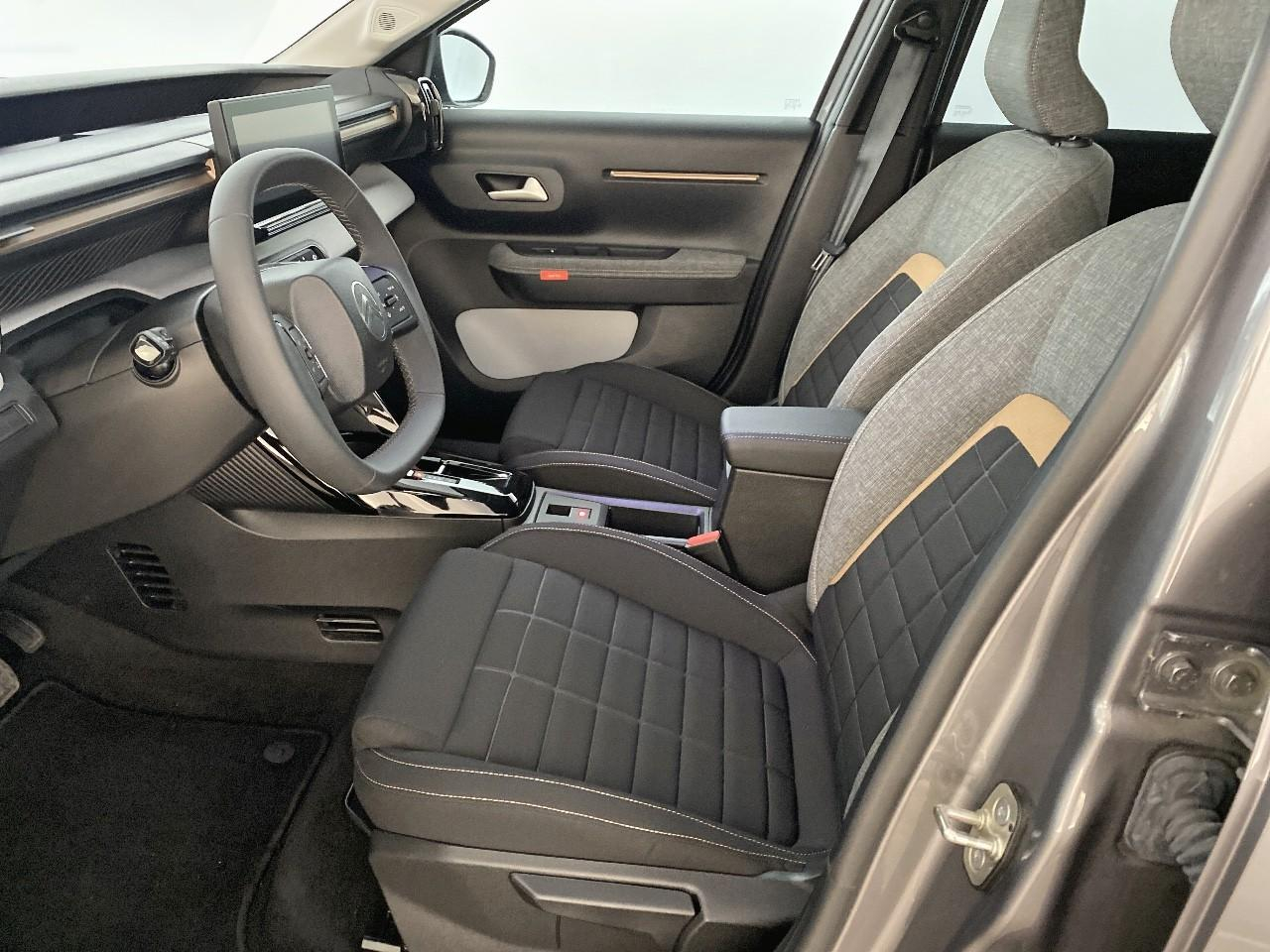 Citroën C3 Aircross hybride 145 ch aut plus — photo 9